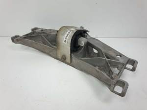 SOPORTE CAMBIO GX735060CB JAGUAR XE Autodesguaces Alicante