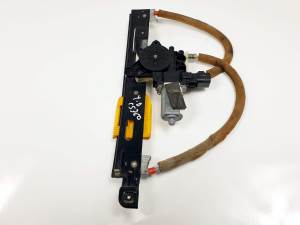 ELEVALUNAS TRASERO DERECHO D360800 JAGUAR XF (X250) Autodesguaces Alicante