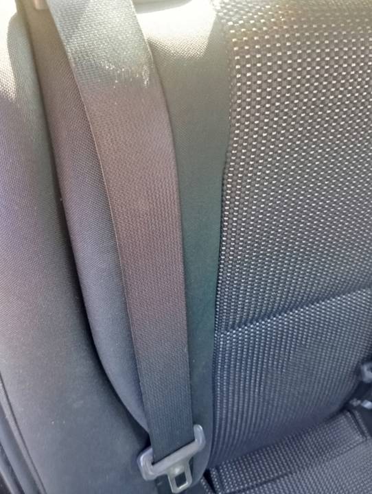 CINTURON SEGURIDAD TRASERO DERECHO