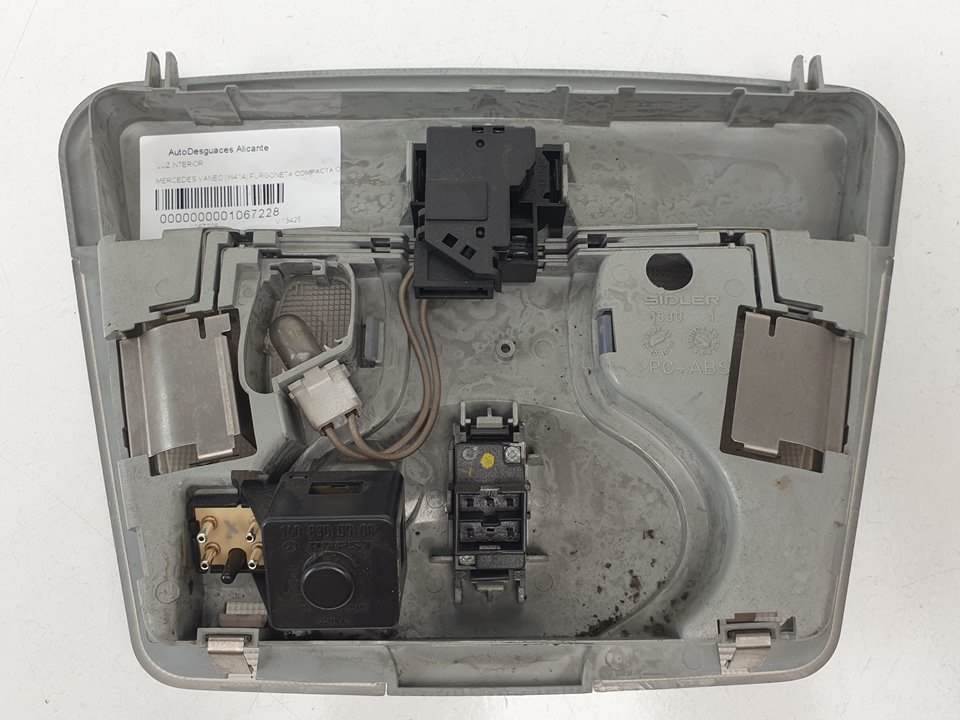 LUZ INTERIOR - 1688200101 - MERCEDES - VANEO (W414) FURGONETA COMPACTA