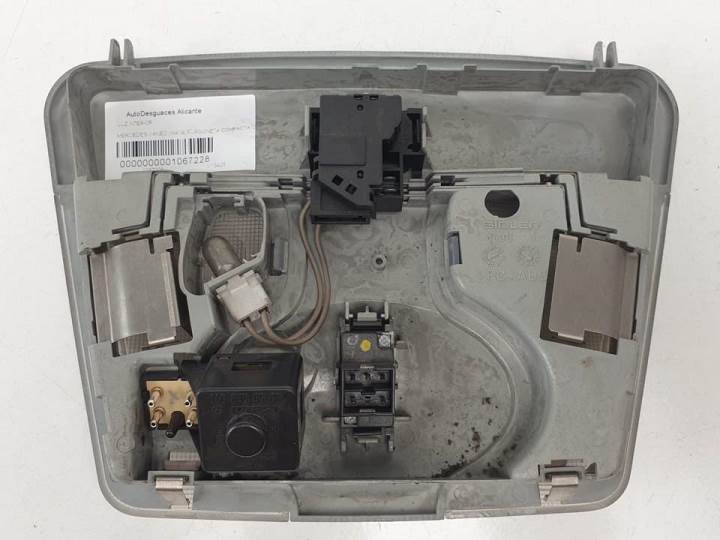 LUZ INTERIOR 1688200101 MERCEDES VANEO (W414) FURGONETA COMPACTA Autodesguaces Alicante