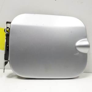 TAPA EXTERIOR COMBUSTIBLE 405103A DACIA LOGAN Autodesguaces Alicante