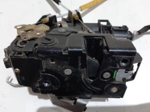 CERRADURA PUERTA TRASERA IZQUIERDA 4B0839015G AUDI A6 AVANT (4B5) Autodesguaces Alicante