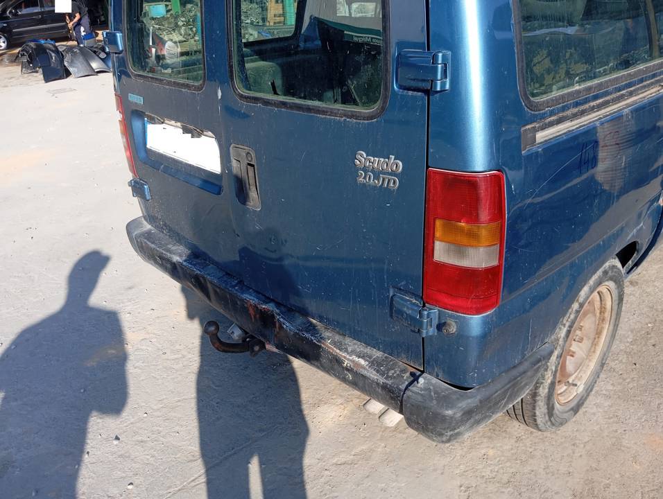 PILOTO TRASERO DERECHO