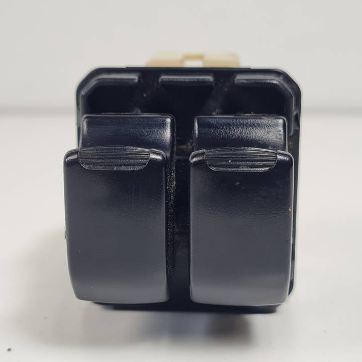 MANDO ELEVALUNAS DELANTERO IZQUIERDO 621W04750 DAEWOO KALOS Autodesguaces Alicante