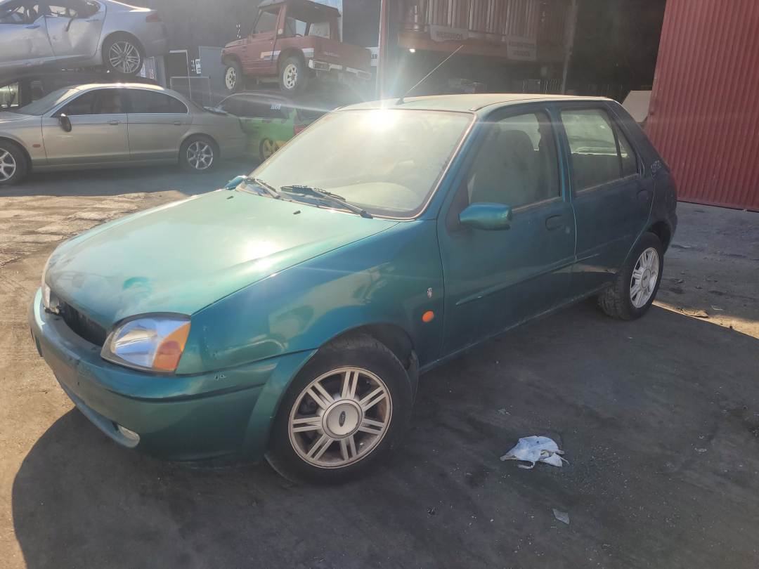 FORD FIESTA BERLINA (DX) (1999 - 2002)