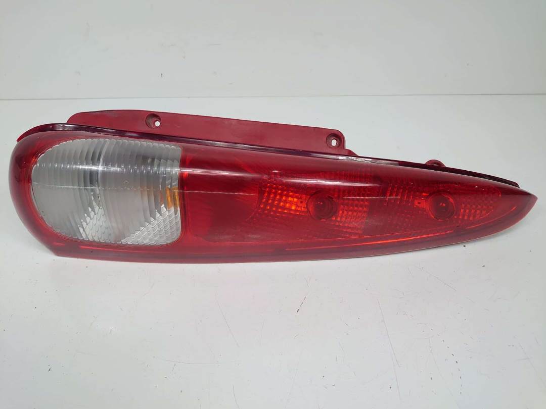 Feu arrière droit - 300527R - CHEVROLET - TACUMA