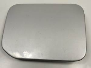 TAPA EXTERIOR COMBUSTIBLE MITSUBISHI SPACE WAGON (N80/N90) Autodesguaces Alicante