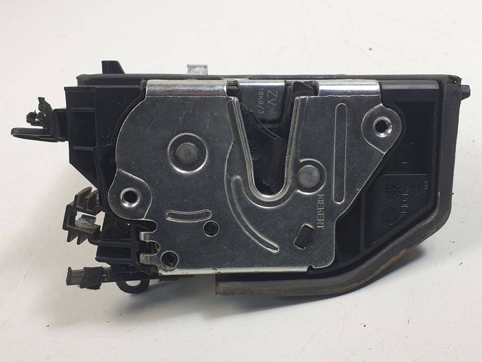 CERRADURA PUERTA DELANTERA DERECHA 7229458 BMW SERIE 3 BERLINA (E90) Autodesguaces Alicante