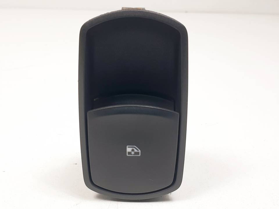 MANDO ELEVALUNAS DELANTERO DERECHO 13189333RW OPEL CORSA D Autodesguaces Alicante