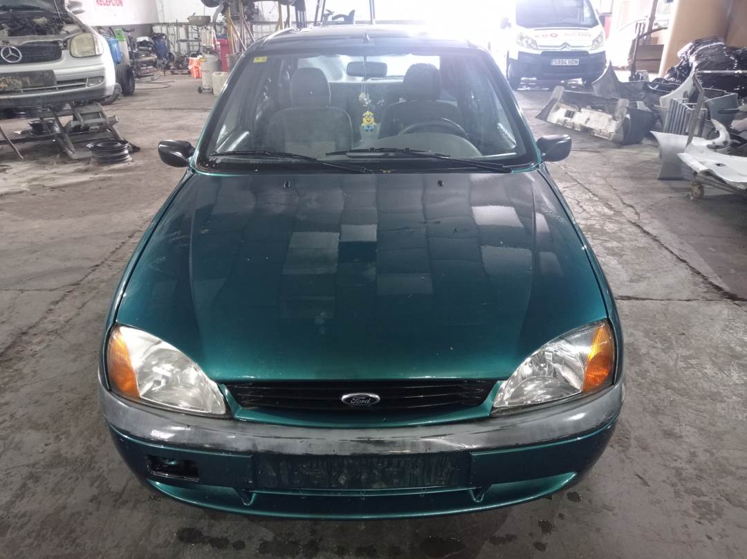 FORD FIESTA BERLINA (DX) (1999 - 2002)