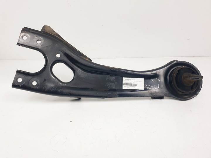 BRAZO SUSPENSION INFERIOR TRASERO DERECHO KIA MAGENTIS Autodesguaces Alicante