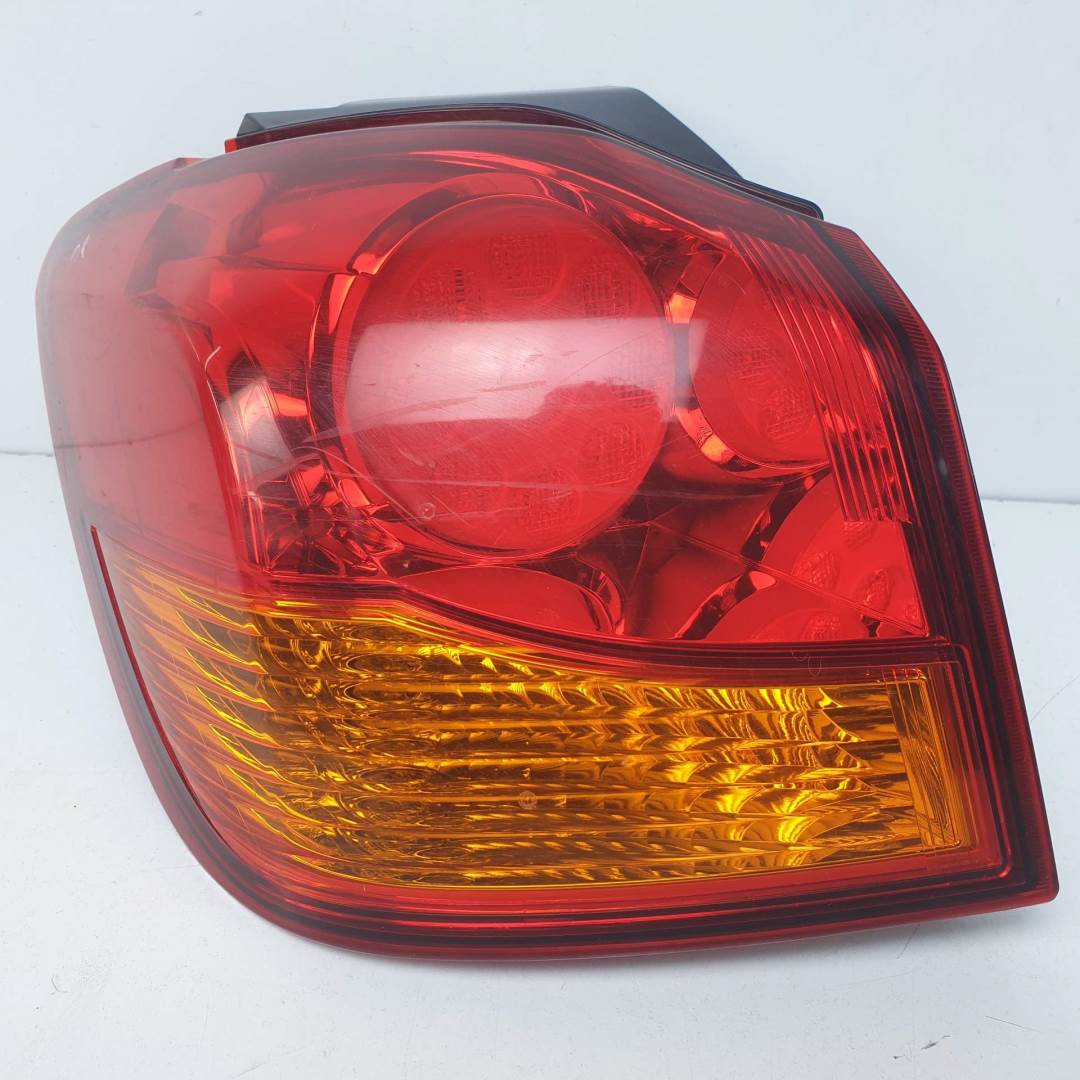 PILOTO TRASERO IZQUIERDO - MITSUBISHI - ASX (GA0W)