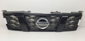 REJILLA DELANTERA 62310JG40A NISSAN X-TRAIL (T31) Autodesguaces Alicante