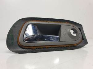 MANETA INTERIOR DELANTERA IZQUIERDA 7M3837113B FORD GALAXY (VY) Autodesguaces Alicante