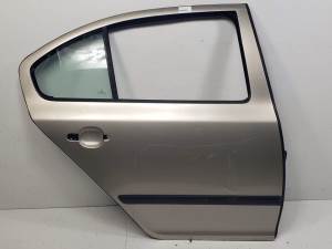 PUERTA TRASERA DERECHA SKODA OCTAVIA BERLINA (1Z3) Autodesguaces Alicante