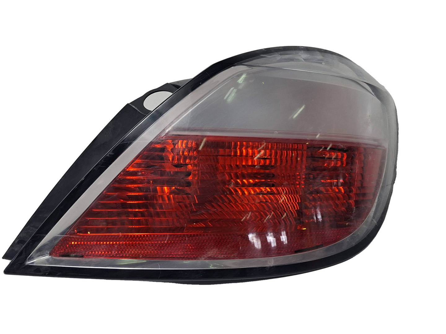 Piloto Trasero Derecho Opel Astra GTC (2006–2012)