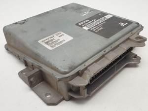 CENTRALITA MOTOR UCE 0281001427 OPEL OMEGA B Autodesguaces Alicante