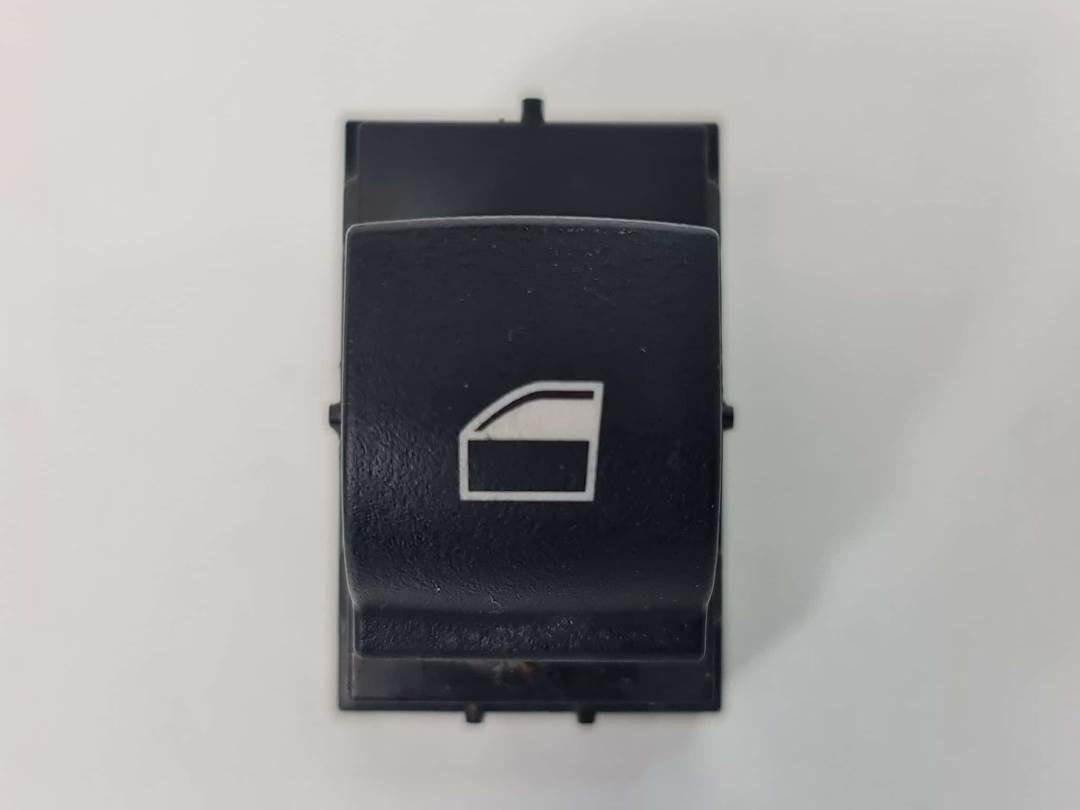 MANDO ELEVALUNAS DELANTERO DERECHO - 924194901 - BMW - SERIE 5 TOURING (F11)