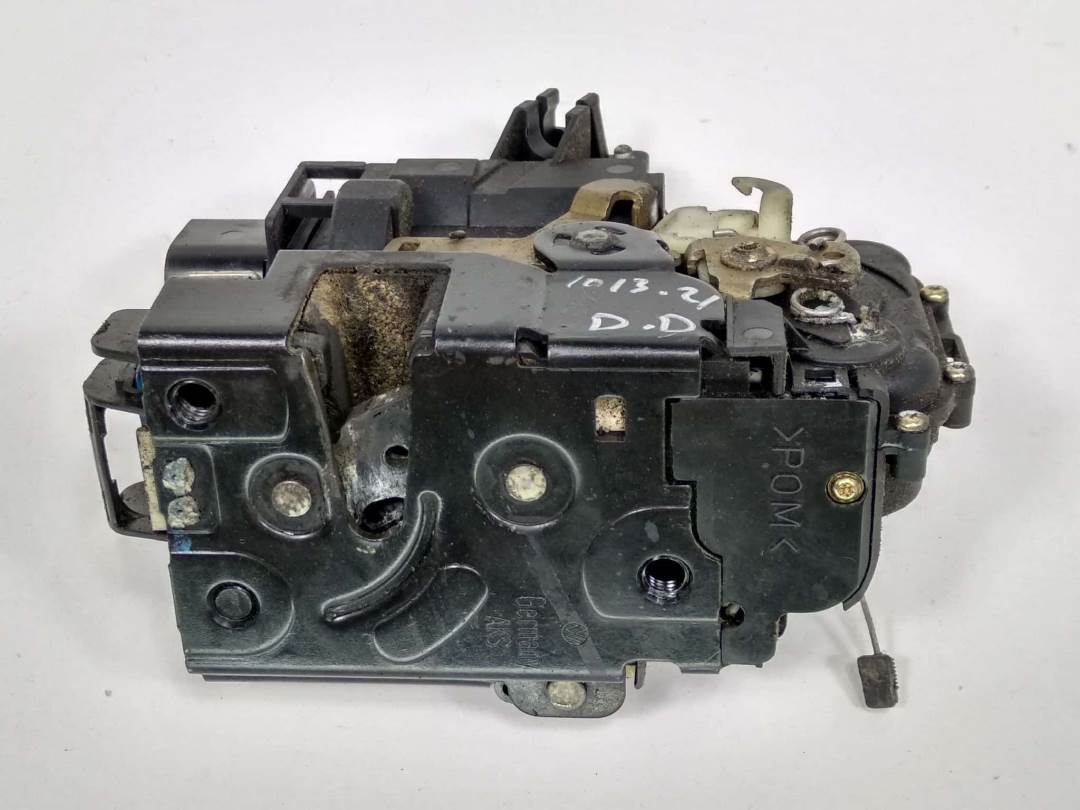 CERRADURA PUERTA DELANTERA DERECHA - VOLKSWAGEN - NEW BEETLE (9C1/1C1)