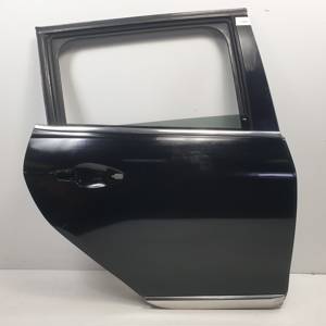 PUERTA TRASERA DERECHA PEUGEOT 2008 Autodesguaces Alicante