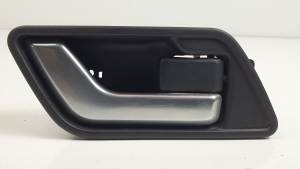 MANETA INTERIOR DELANTERA DERECHA 5H3222600AD LAND ROVER FREELANDER 2 (LR2) (L359) Autodesguaces Alicante