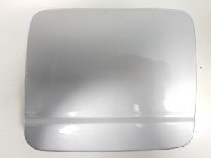 TAPA EXTERIOR COMBUSTIBLE NISSAN ALMERA (N15) Autodesguaces Alicante