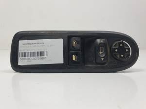 MANDO ELEVALUNAS DELANTERO IZQUIERDO 96565186XT PEUGEOT 308 (T7) Autodesguaces Alicante