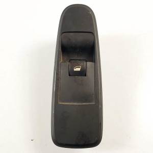 MANDO ELEVALUNAS DELANTERO DERECHO 96639377ZD CITROEN C4 GRAND PICASSO Autodesguaces Alicante