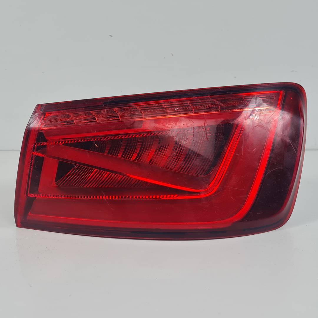 PILOTO TRASERO DERECHO - 8V5945096A - AUDI - A3 CABRIOLET (8V)