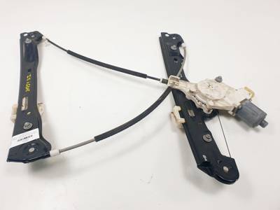 ELEVALUNAS DELANTERO IZQUIERDO 0130822226 BMW SERIE 1 BERLINA (E81/E87) Autodesguaces Alicante