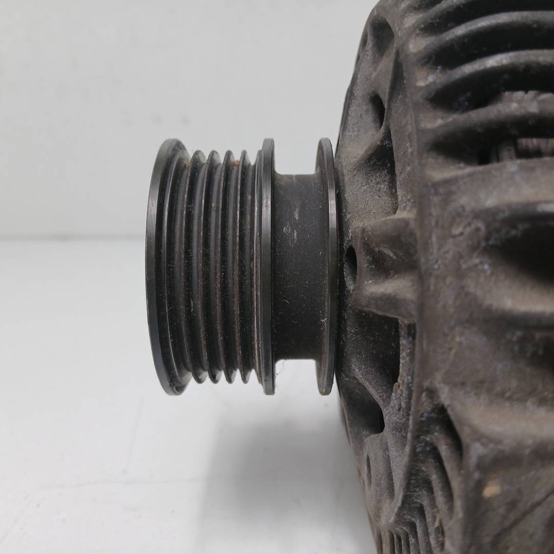 Foto 6 de Alternador Volkswagen Polo Berlina (6n1) (1994–1999)