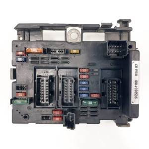 CAJA RELES / FUSIBLES 9650664180 PEUGEOT 307 BREAK / SW (S1) Autodesguaces Alicante