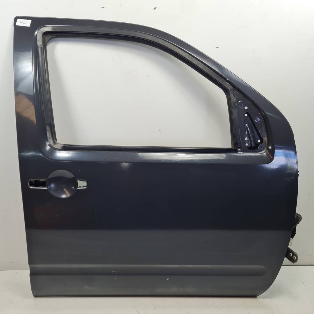 PUERTA DELANTERA DERECHA - NISSAN - NAVARA PICK-UP (D40M)