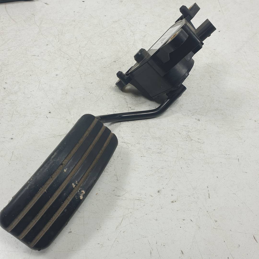 POTENCIOMETRO PEDAL - 8200153268 - RENAULT - MEGANE II BERLINA 5P