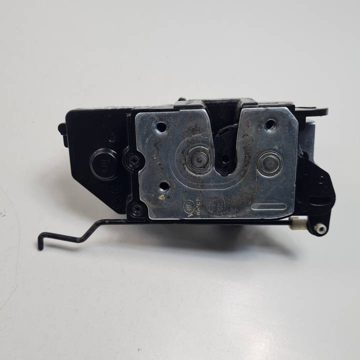 CERRADURA PUERTA DELANTERA IZQUIERDA SSANGYONG RODIUS Autodesguaces Alicante