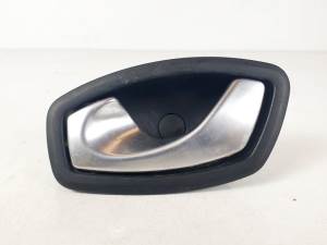 MANETA INTERIOR TRASERA IZQUIERDA 806700006R RENAULT LAGUNA GRANDTOUR III Autodesguaces Alicante