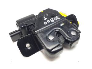 CERRADURA MALETERO / PORTON 905039221R RENAULT CAPTUR II Autodesguaces Alicante