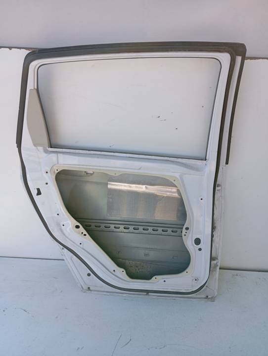 PUERTA TRASERA IZQUIERDA