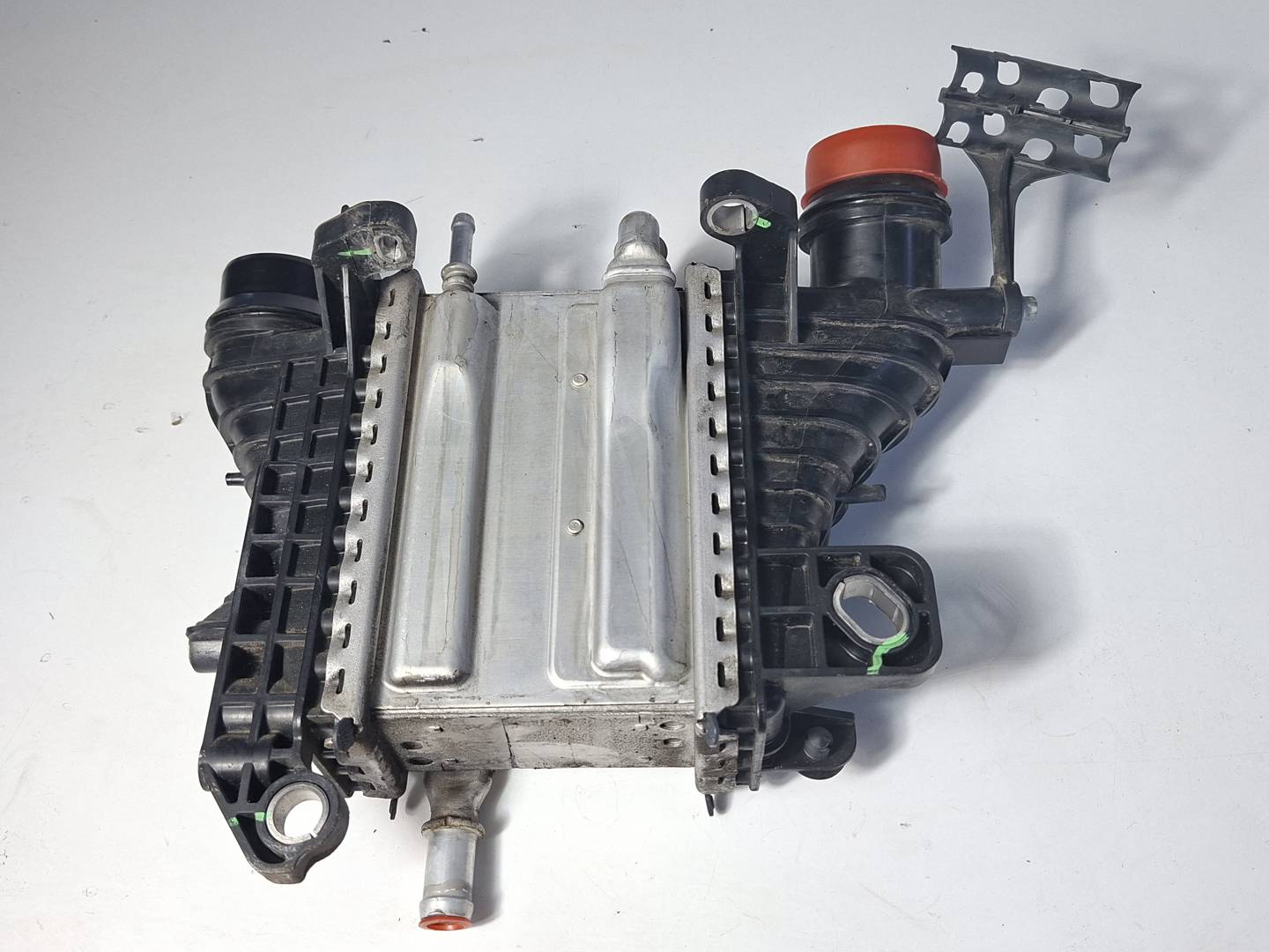 Foto 2 de Intercooler Renault Clio IV (2012–2019)
