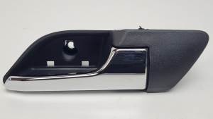 MANETA INTERIOR TRASERA DERECHA ACA68403 OPEL ZAFIRA B Autodesguaces Alicante