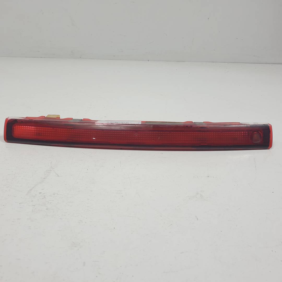 Troisième feu stop - 8200073239 - RENAULT - MEGANE II BERLINA 5P