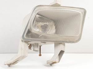 FARO ANTINIEBLA DERECHO 90464664 OPEL VECTRA B BERLINA Autodesguaces Alicante