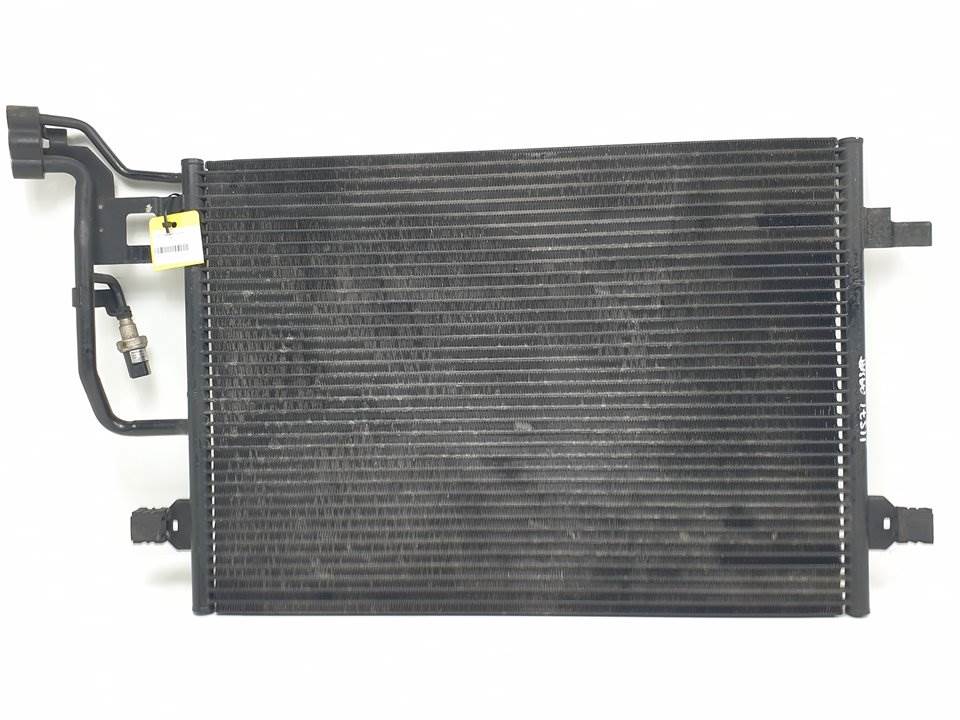 CONDENSADOR / RADIADOR AIRE ACONDICIONADO - 3B0260401 - VOLKSWAGEN - PASSAT VARIANT (3B6)