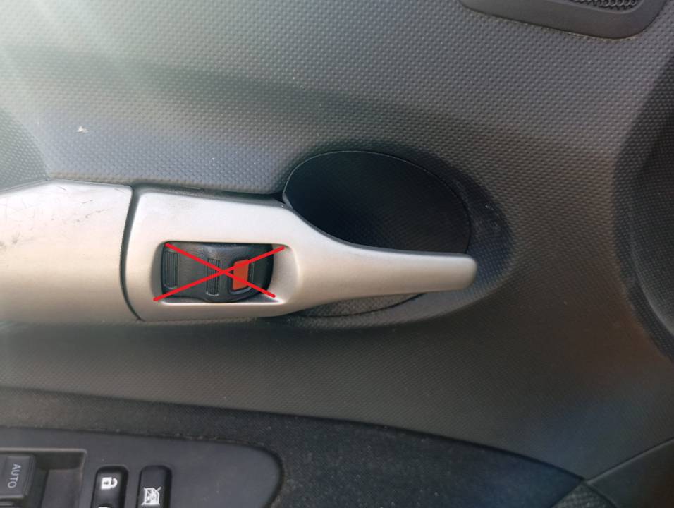 MANETA INTERIOR TRASERA IZQUIERDA