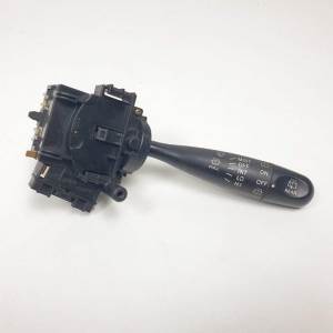 MANDO LIMPIA 173647 TOYOTA YARIS (NCP1/NLP1/SCP1) Autodesguaces Alicante