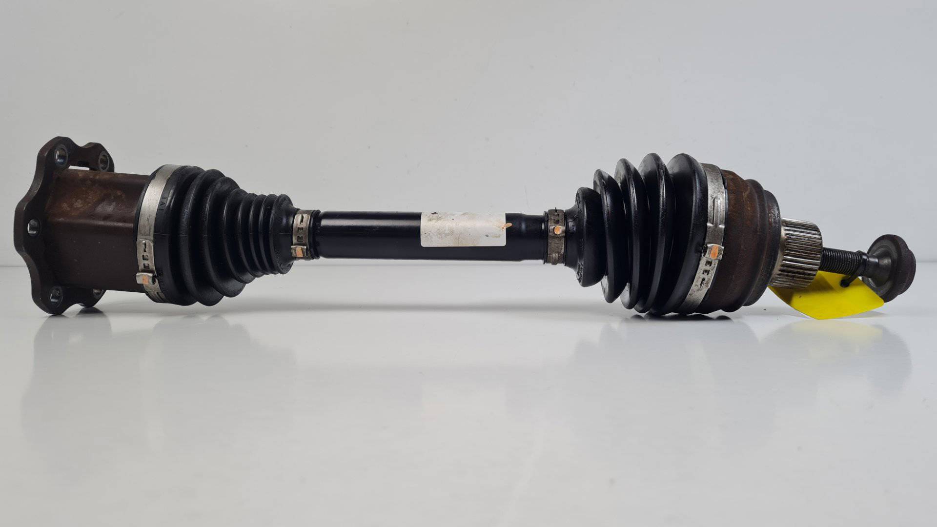 TRANSMISION DELANTERA IZQUIERDA - AUDI - A4 BER. (B8)