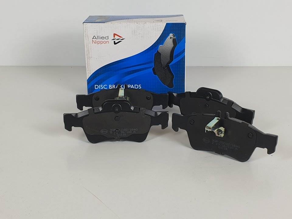 PASTILLAS DE FRENO - ADB01118 - MERCEDES - CLASE CLS (W219)