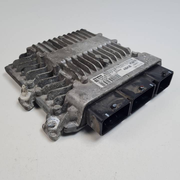 CENTRALITA MOTOR UCE 6M5112A650YB FORD FOCUS BERLINA (CAP) Autodesguaces Alicante
