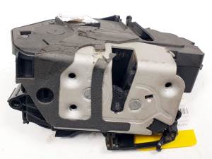 CERRADURA PUERTA DELANTERA IZQUIERDA BM5AA21813AH FORD FOCUS LIM. Autodesguaces Alicante
